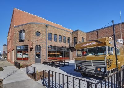 Ernie's Boondock outdoor patio hangout area with food truck