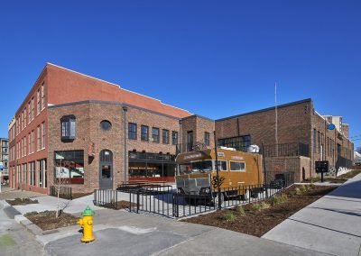 Ernie's Boondock angled outdoor view with food truck